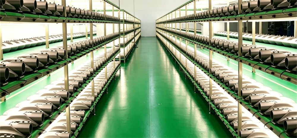 Aging of lamps and lanterns
